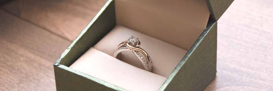 Choosing the right metal for your engagement rings